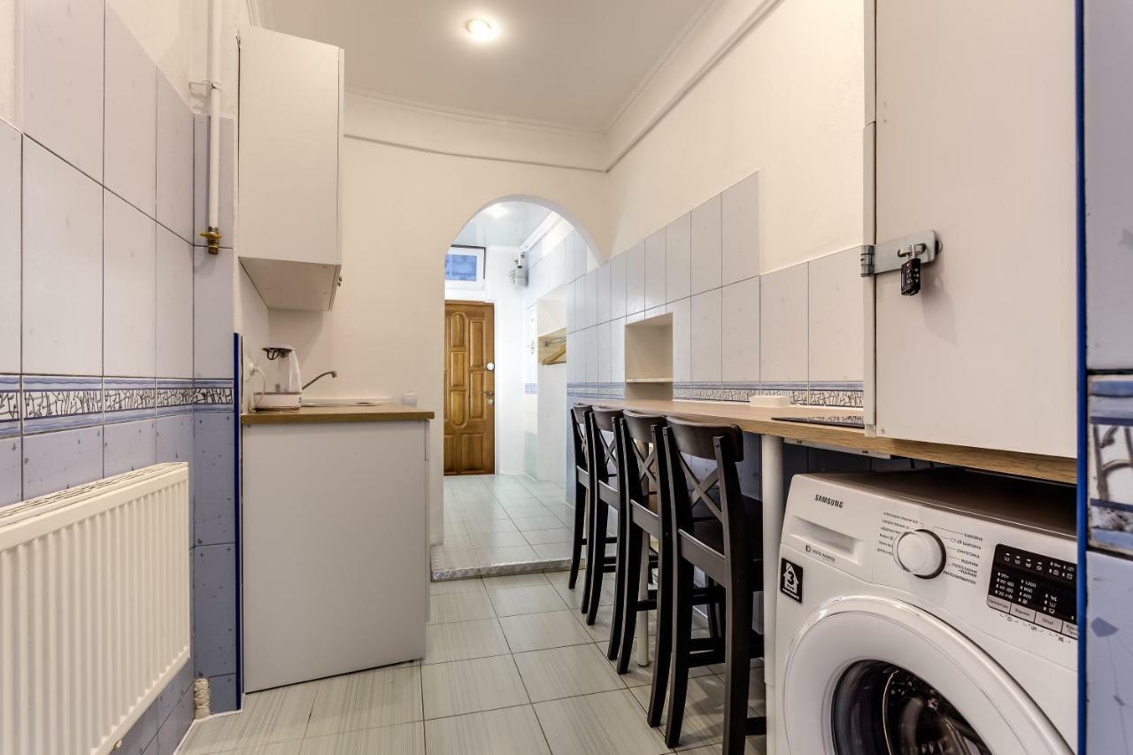 Modern Apartment In Lviv Historic Centre Dış mekan fotoğraf